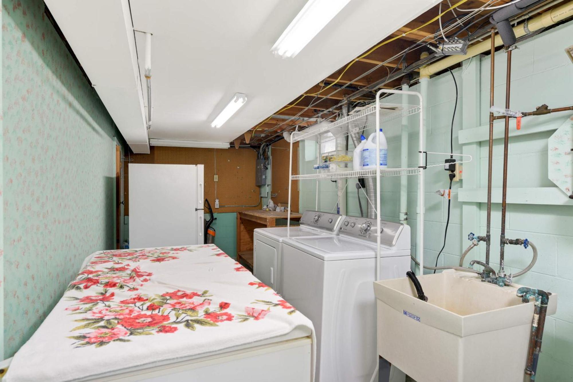 Cottage Grove Haven, Spacious 4-Bed, 3 Baths Retreat Экстерьер фото