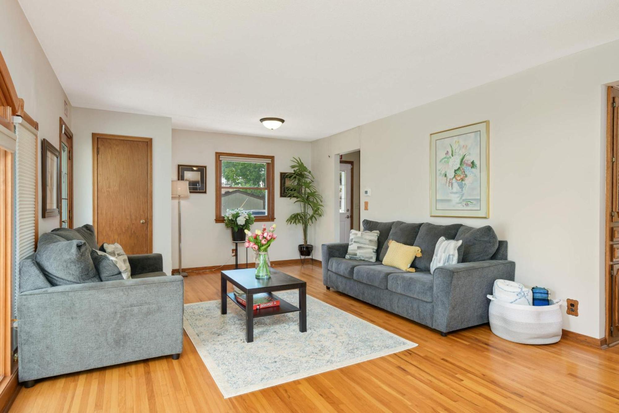 Cottage Grove Haven, Spacious 4-Bed, 3 Baths Retreat Экстерьер фото