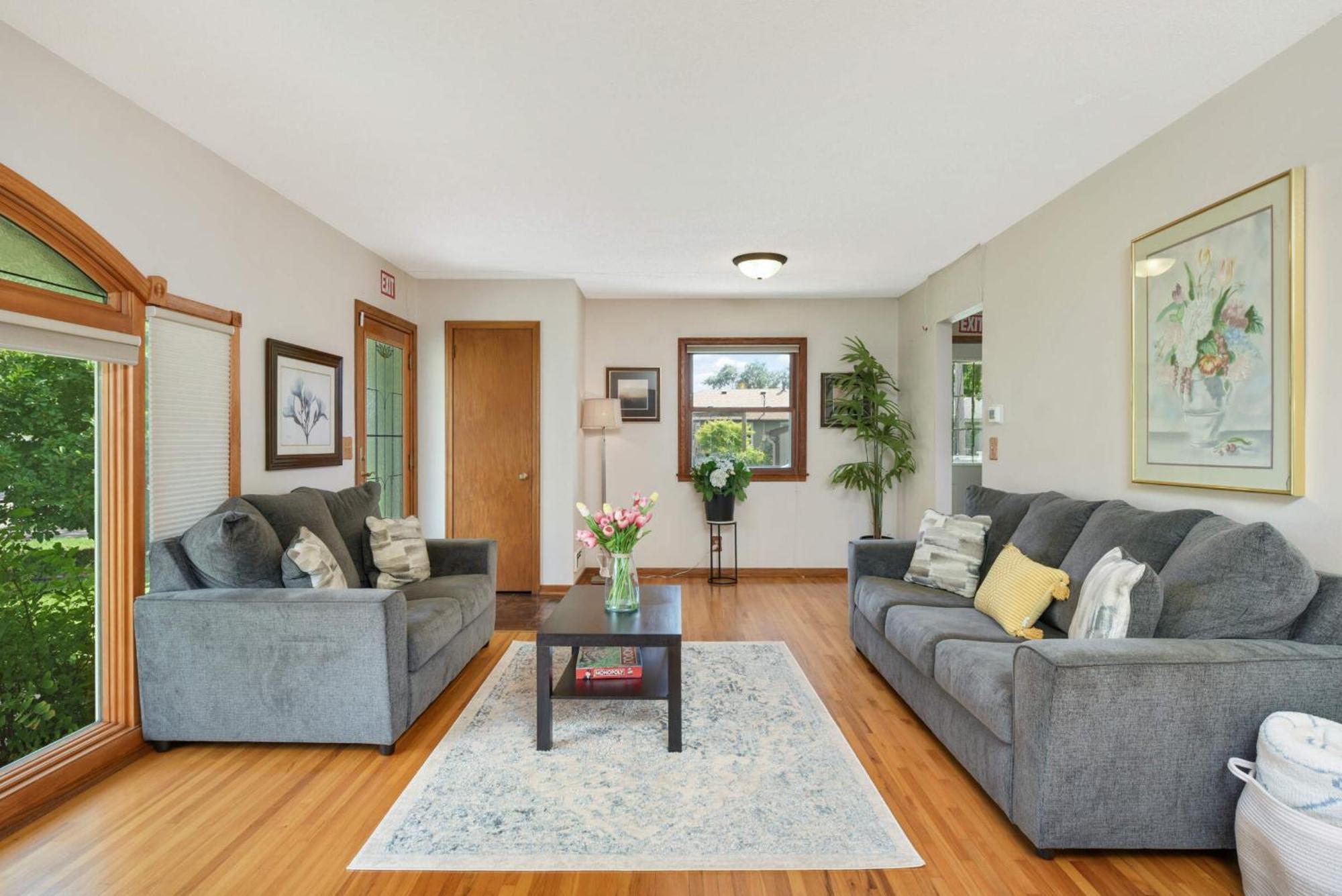 Cottage Grove Haven, Spacious 4-Bed, 3 Baths Retreat Экстерьер фото