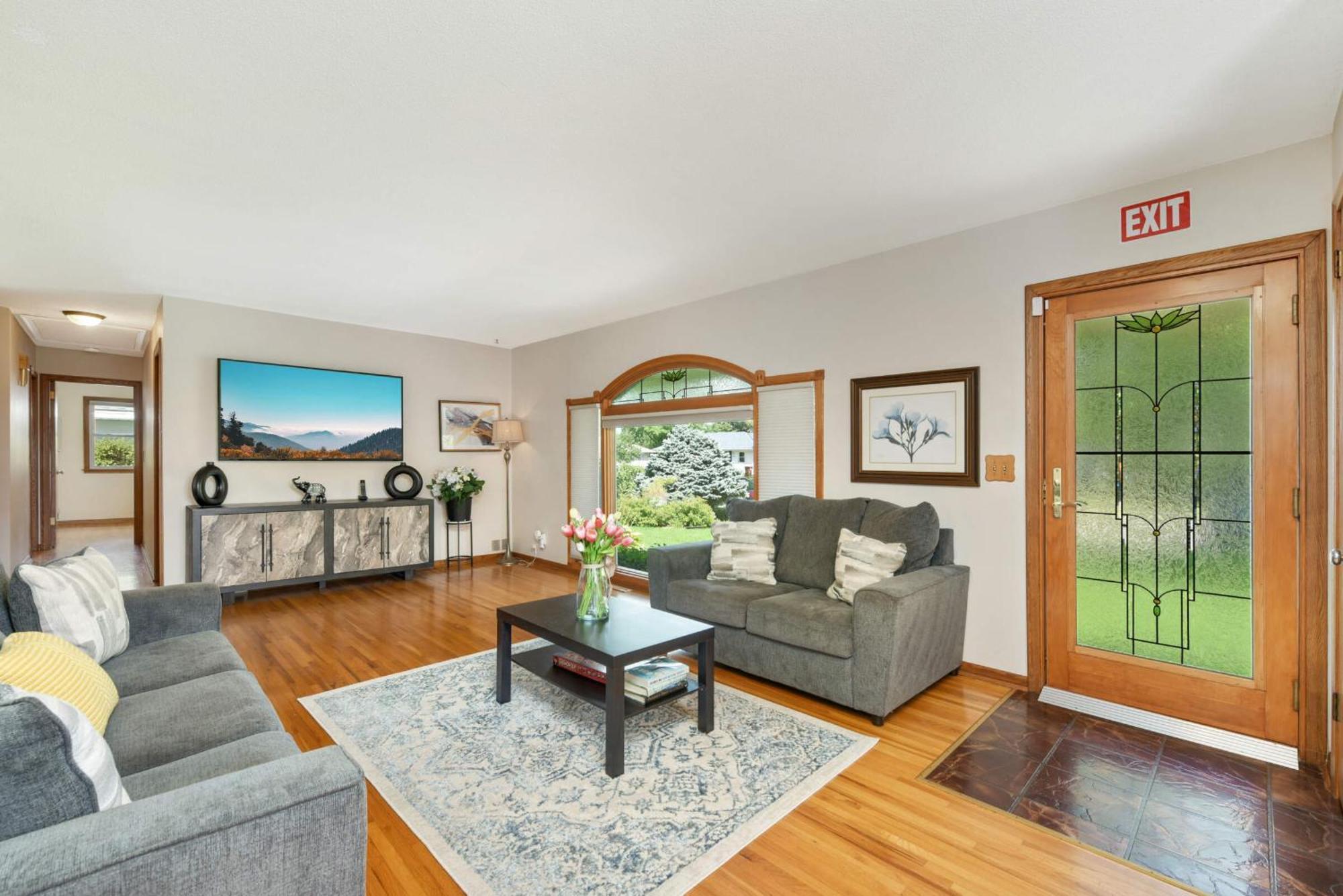 Cottage Grove Haven, Spacious 4-Bed, 3 Baths Retreat Экстерьер фото